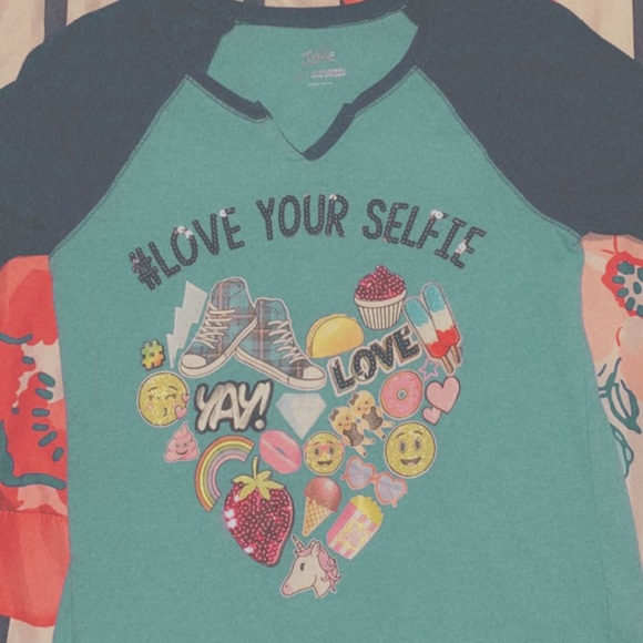 Justice Love your self shirt with heart and emojis - Picture 1 of 3